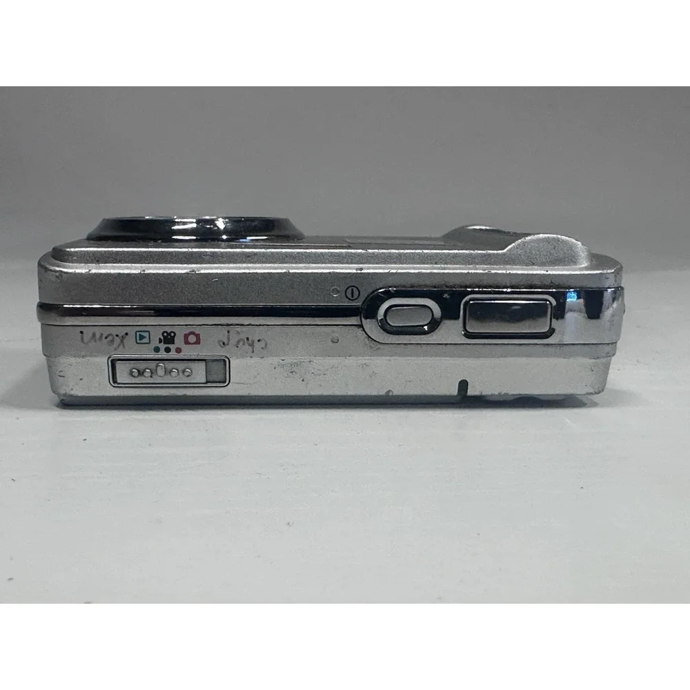 Vivitar ViviCam 6330s 6.2MP Digital Camera 3X Zoom Untested For Parts